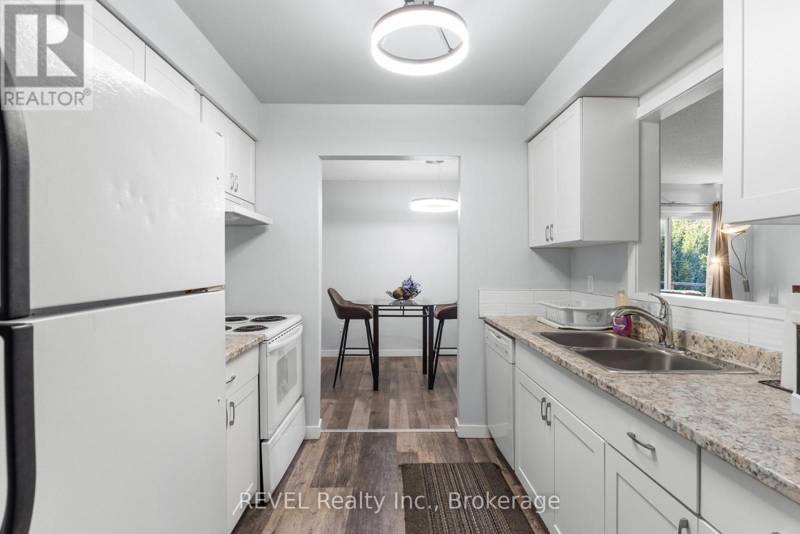 305 - 5222 Portage Road, Niagara Falls, Ontario  L2E 6B6 - Photo 6 - X13089950