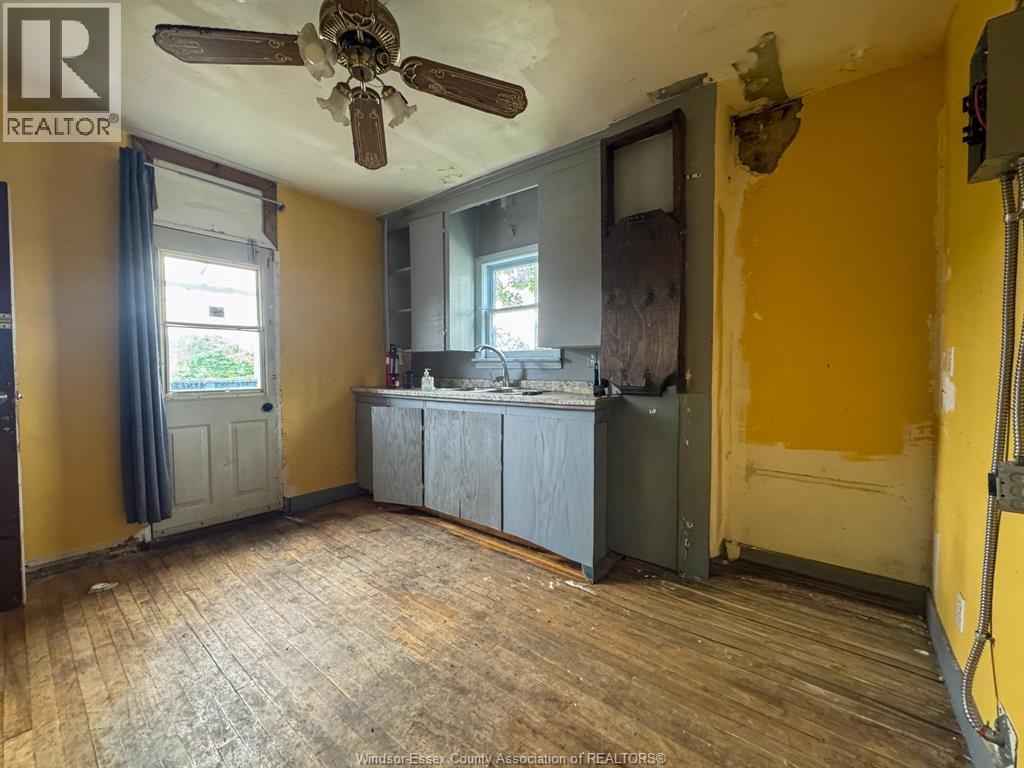 1898 Shepherd, Windsor, Ontario  N8Y 1T5 - Photo 14 - 26010241