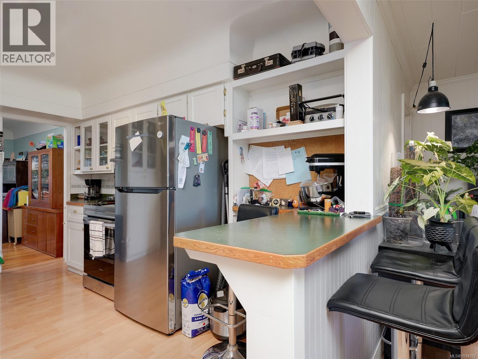 4071 Cedar Hill Rd, Saanich, British Columbia  V8N 3C2 - Photo 5 - 1034702