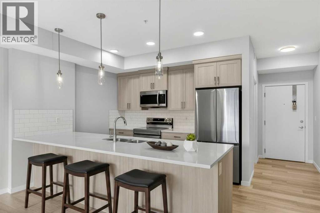 1206, 33 Carringham Gate NW, Calgary, Alberta  T3P 2H6 - Photo 2 - A2307634