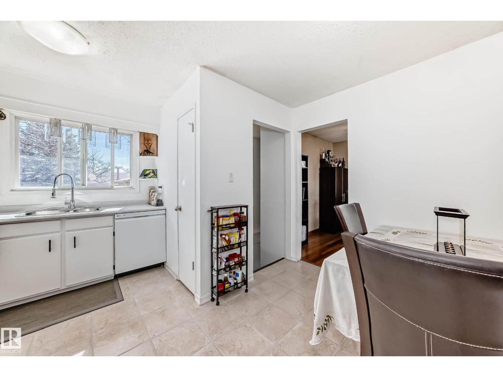 11323 162 Av Nw, Edmonton, Alberta  T5X 2L3 - Photo 5 - E4481846