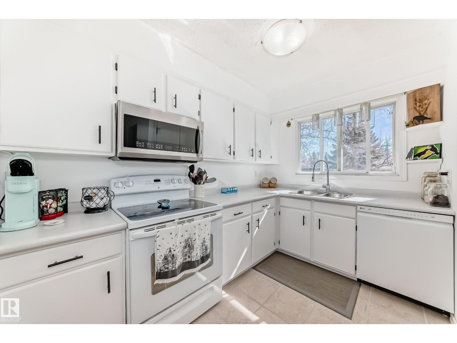 11323 162 Av Nw, Edmonton, Alberta  T5X 2L3 - Photo 4 - E4481846