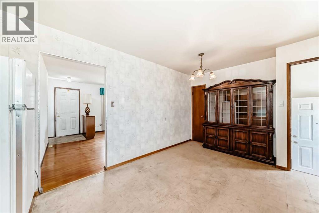 8623 Alanwood Street SE, Calgary, Alberta  T2H 1R9 - Photo 7 - A2306367