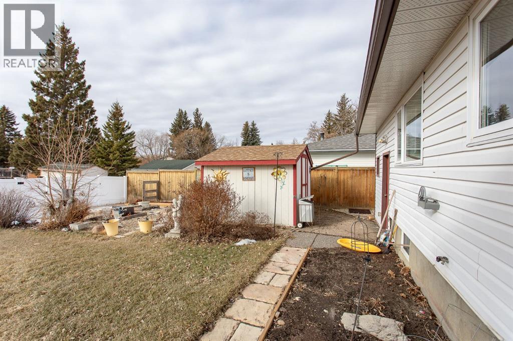 13 Scott Street, Red Deer, Alberta  T4N 0E3 - Photo 22 - A2299301