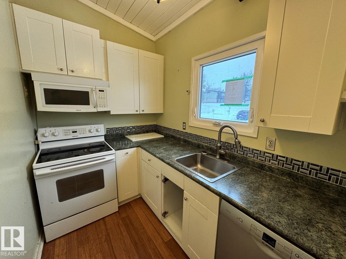 456 Lee Ridge Rd NW, Edmonton, Alberta  T6K 2K3 - Photo 7 - E4467746