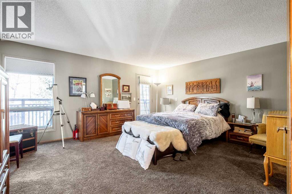 135 Canter Place SW, Calgary, Alberta  T2W 5M9 - Photo 20 - A2292964