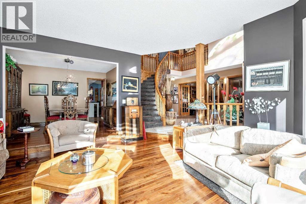 135 Canter Place SW, Calgary, Alberta  T2W 5M9 - Photo 7 - A2292964