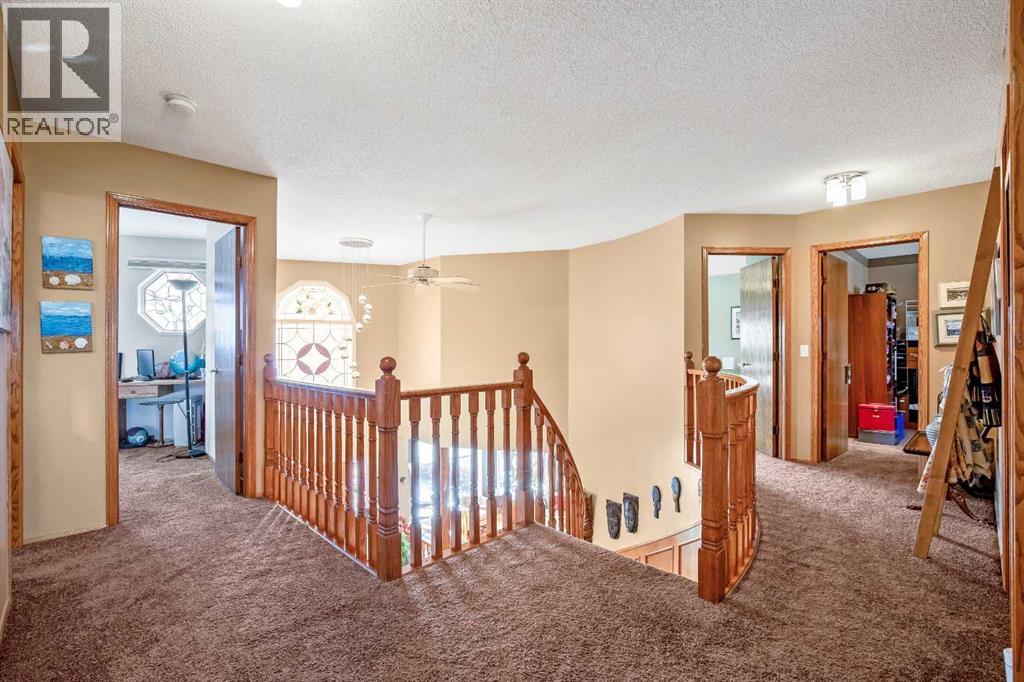 135 Canter Place SW, Calgary, Alberta  T2W 5M9 - Photo 16 - A2292964