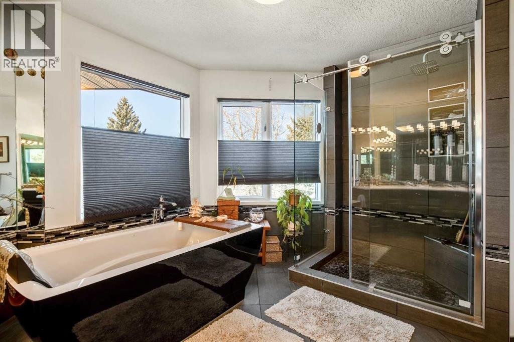 135 Canter Place SW, Calgary, Alberta  T2W 5M9 - Photo 23 - A2292964
