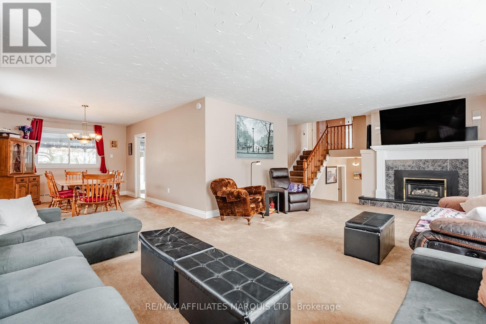 219 Pescod Avenue, Cornwall, Ontario  K6J 2H9 - Photo 5 - X12825188
