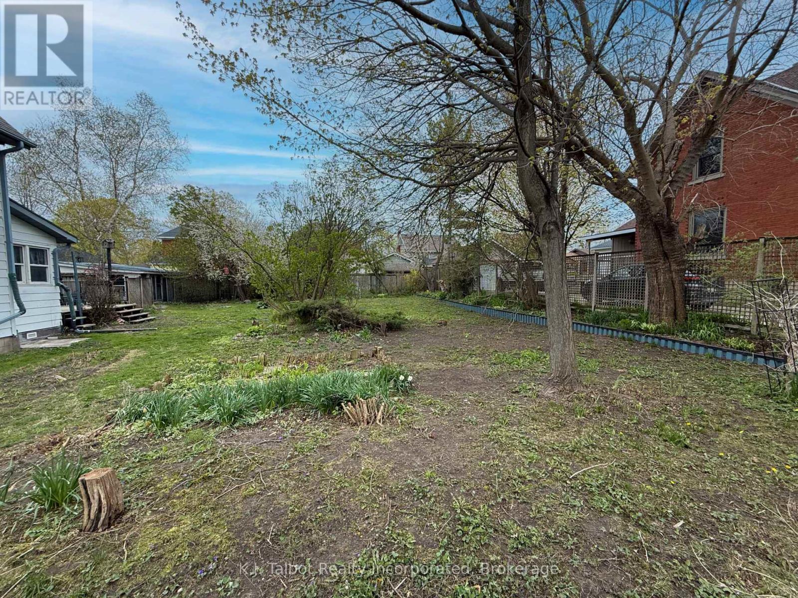 155 Quebec Street, Goderich, Ontario  N7A 2G8 - Photo 2 - X13089526