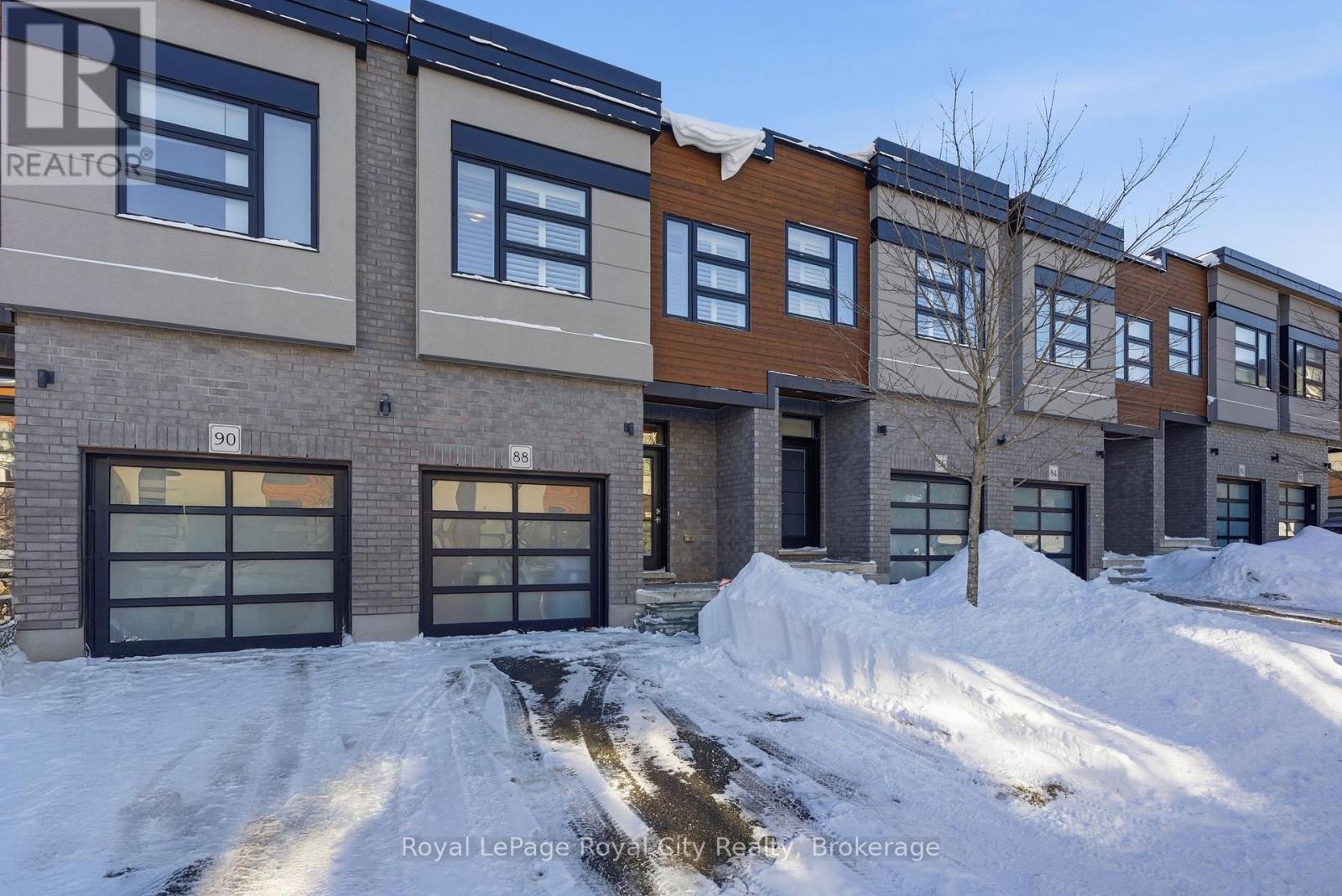 88 - 60 Arkell Road, Guelph (Kortright East), Ontario  N1L 1G8 - Photo 2 - X13089748