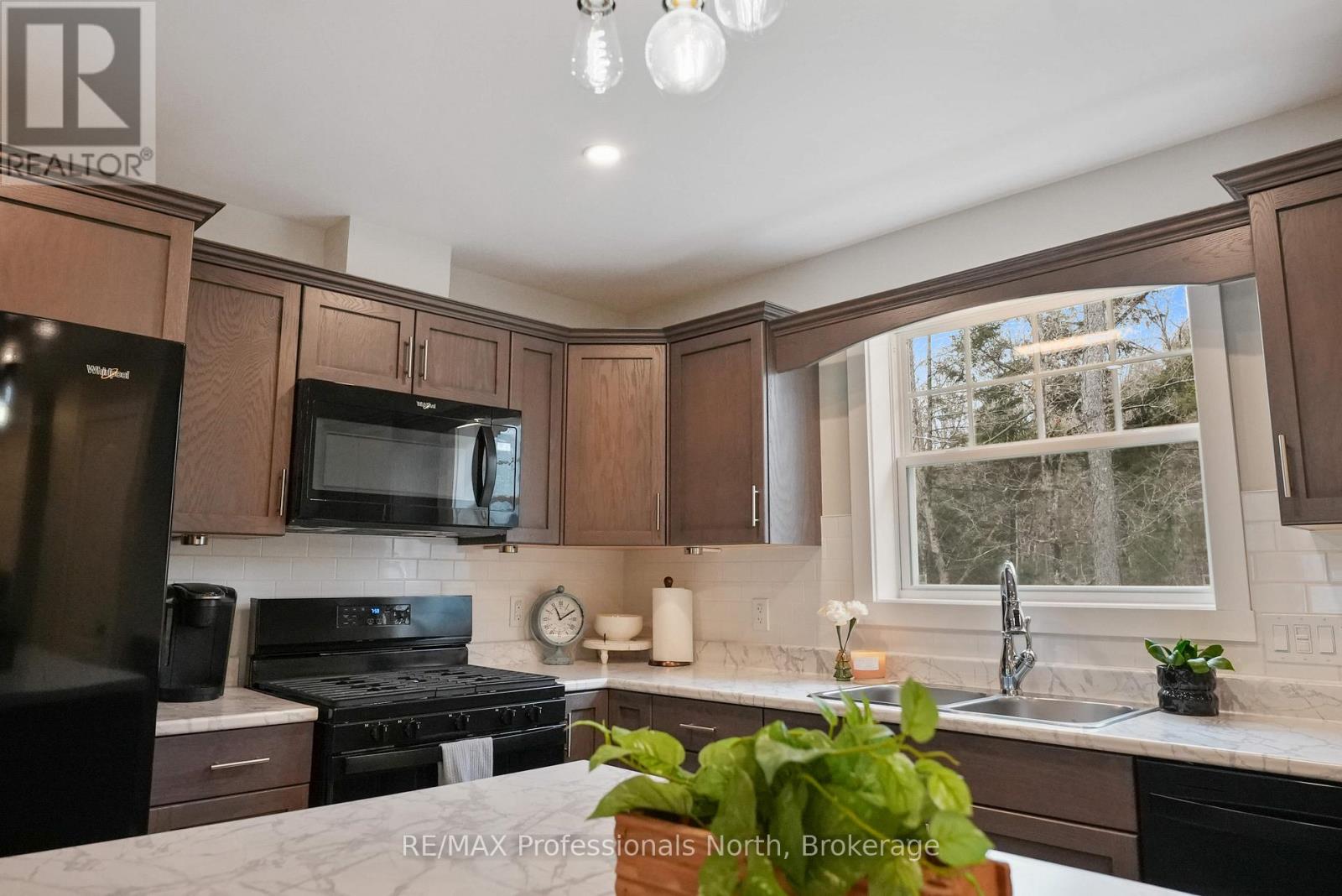 1006 Jasmine Road, Dysart Et Al (Harcourt), Ontario  K0L 1M1 - Photo 10 - X13089928