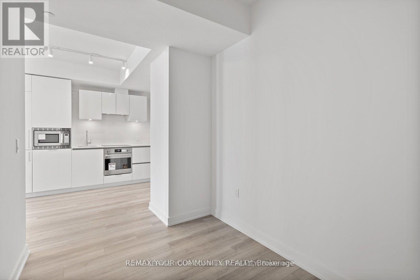2001 - 238 Simcoe Street, Toronto, Ontario  M5T 0E2 - Photo 10 - C13089478