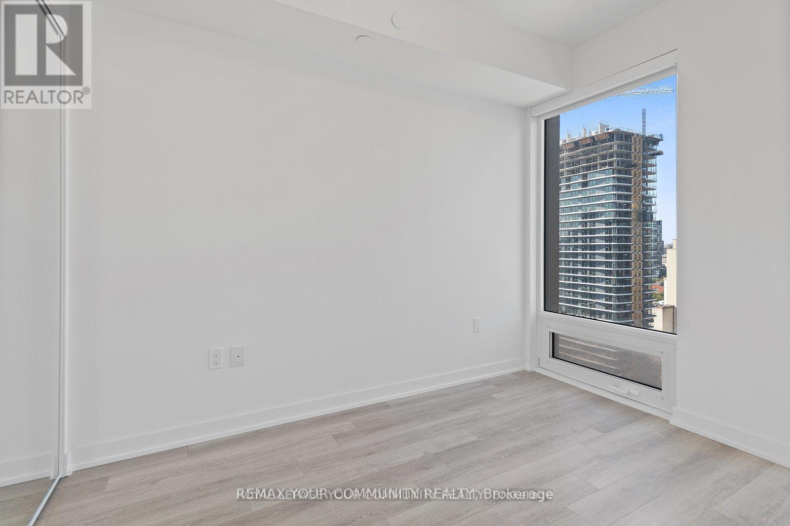 2001 - 238 Simcoe Street, Toronto, Ontario  M5T 0E2 - Photo 18 - C13089478