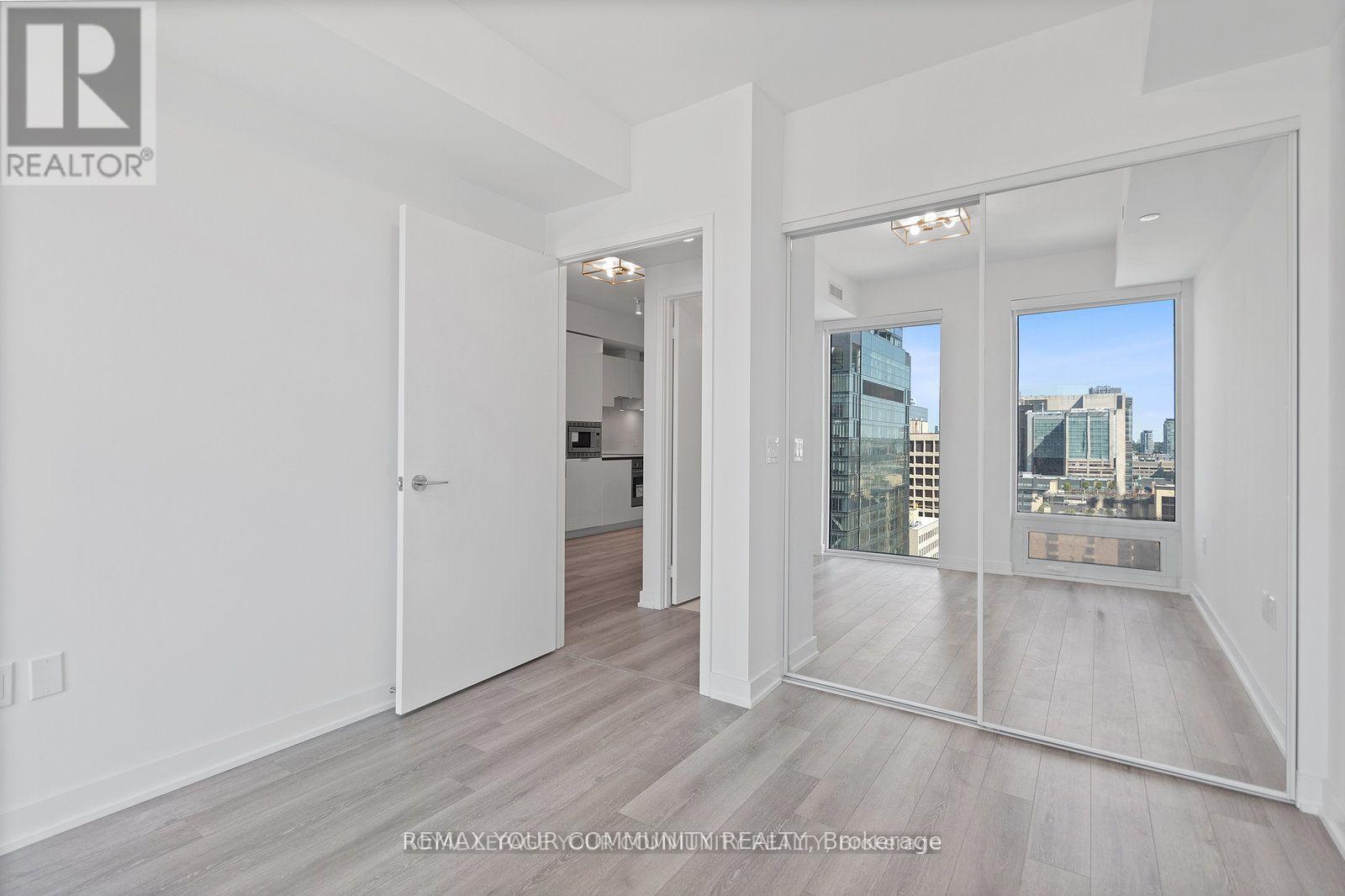 2001 - 238 Simcoe Street, Toronto, Ontario  M5T 0E2 - Photo 19 - C13089478
