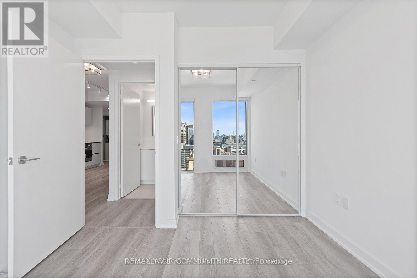 2001 - 238 Simcoe Street, Toronto, Ontario  M5T 0E2 - Photo 20 - C13089478