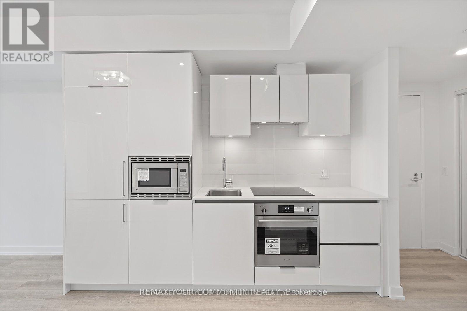 2001 - 238 Simcoe Street, Toronto, Ontario  M5T 0E2 - Photo 6 - C13089478