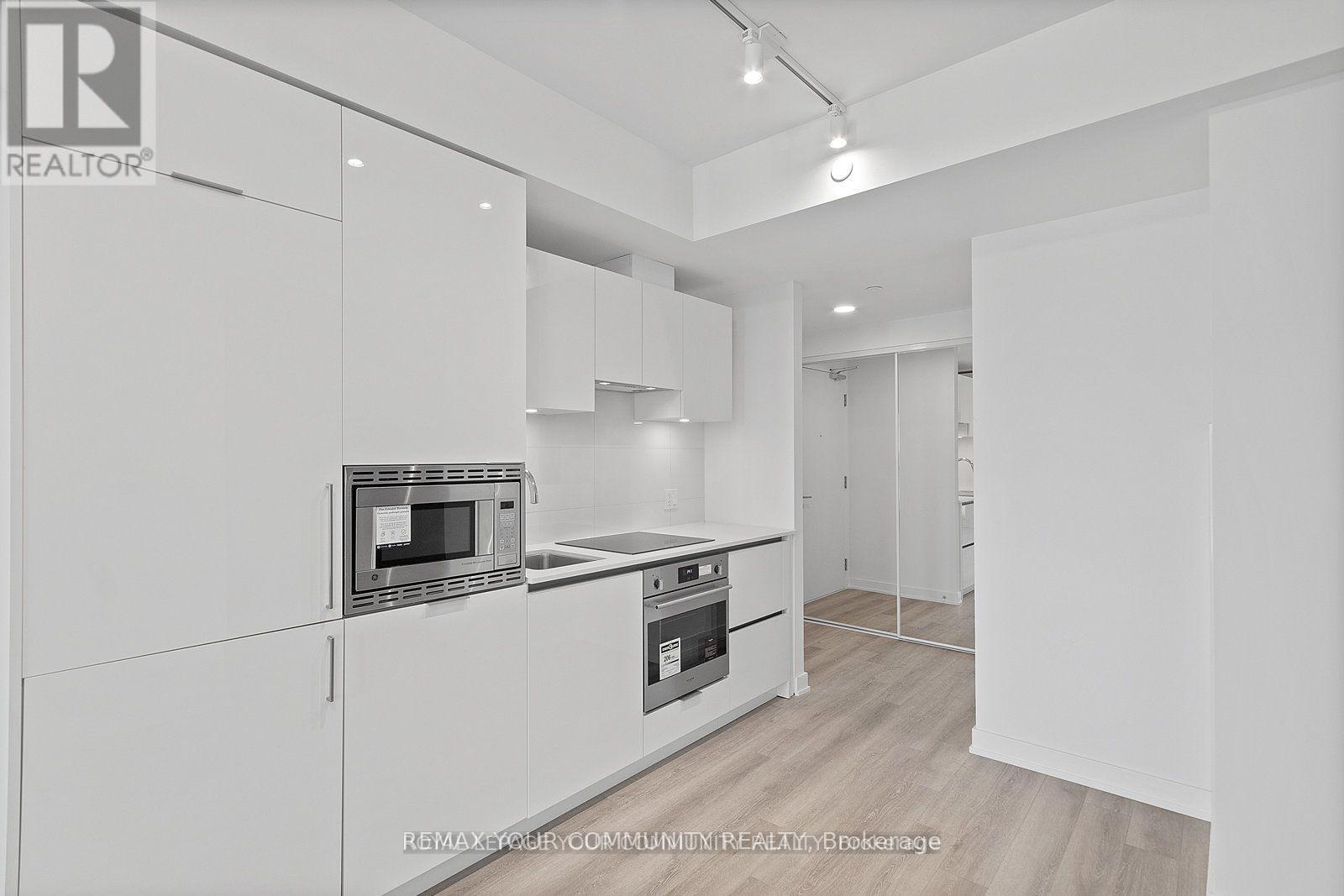 2001 - 238 Simcoe Street, Toronto, Ontario  M5T 0E2 - Photo 7 - C13089478