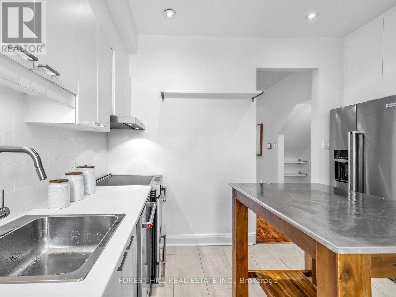 163 Rushton Road, Toronto, Ontario  M6G 3H9 - Photo 14 - C13089504