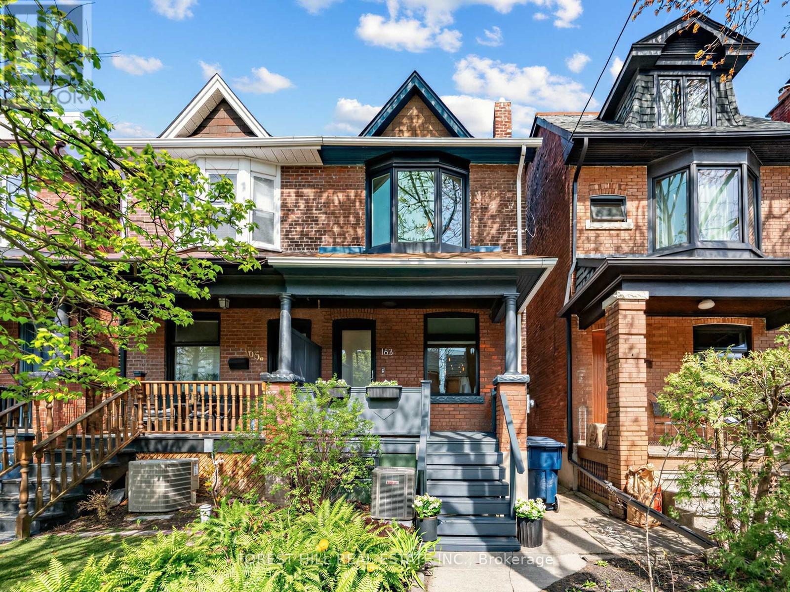 163 Rushton Road, Toronto, Ontario  M6G 3H9 - Photo 2 - C13089504