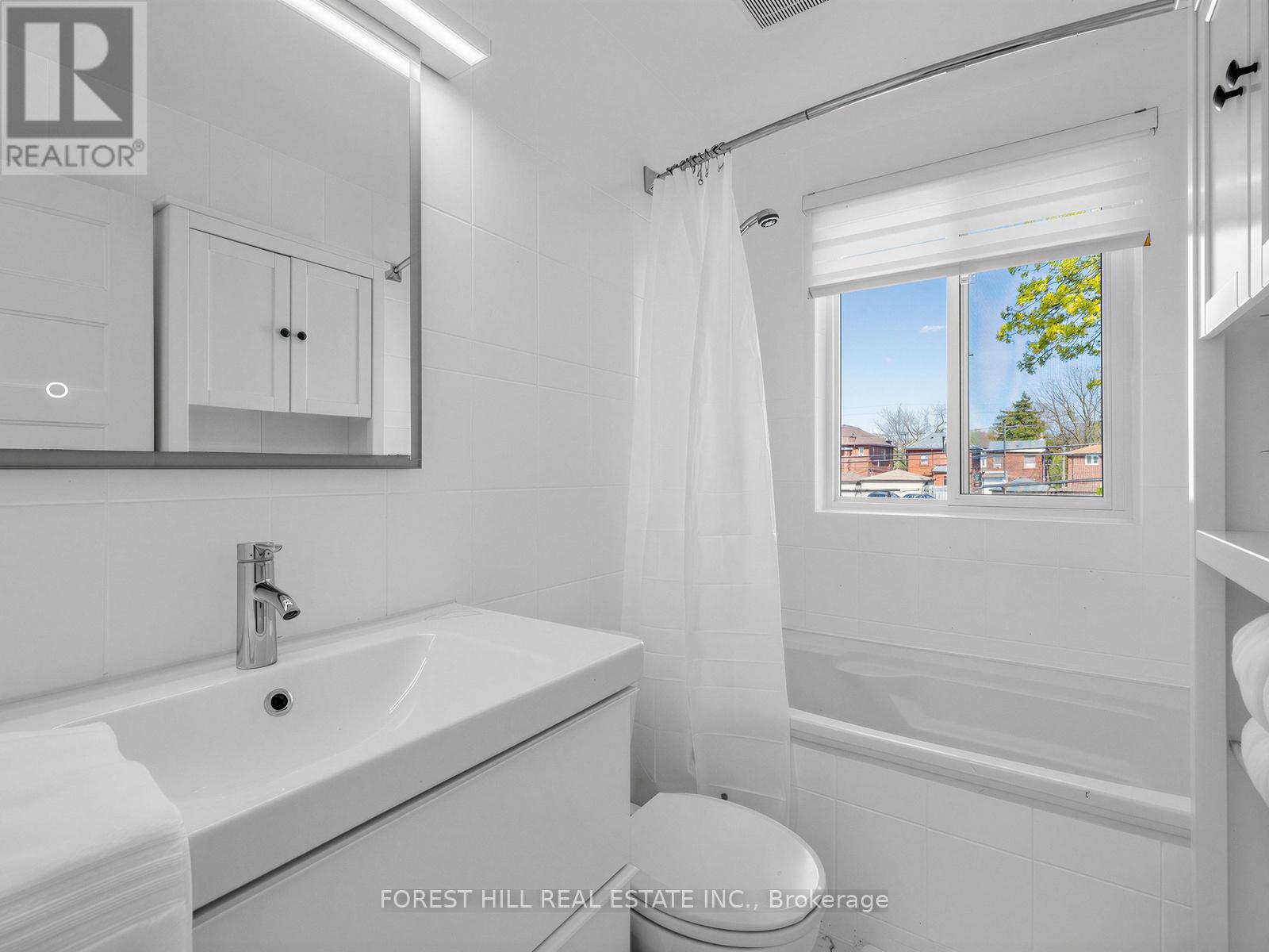 163 Rushton Road, Toronto, Ontario  M6G 3H9 - Photo 25 - C13089504