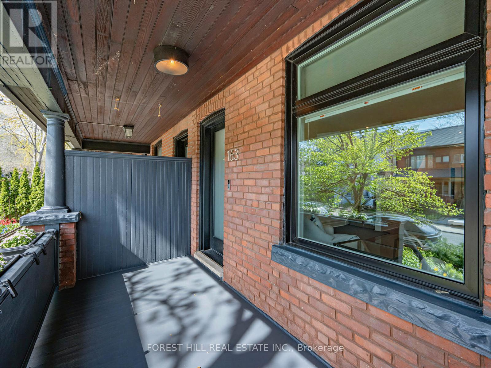 163 Rushton Road, Toronto, Ontario  M6G 3H9 - Photo 3 - C13089504