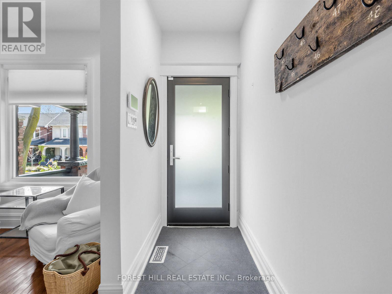 163 Rushton Road, Toronto, Ontario  M6G 3H9 - Photo 4 - C13089504