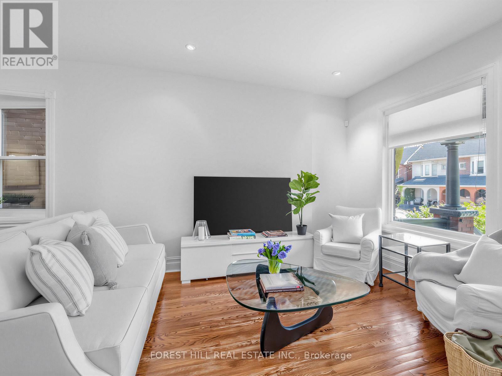 163 Rushton Road, Toronto, Ontario  M6G 3H9 - Photo 6 - C13089504