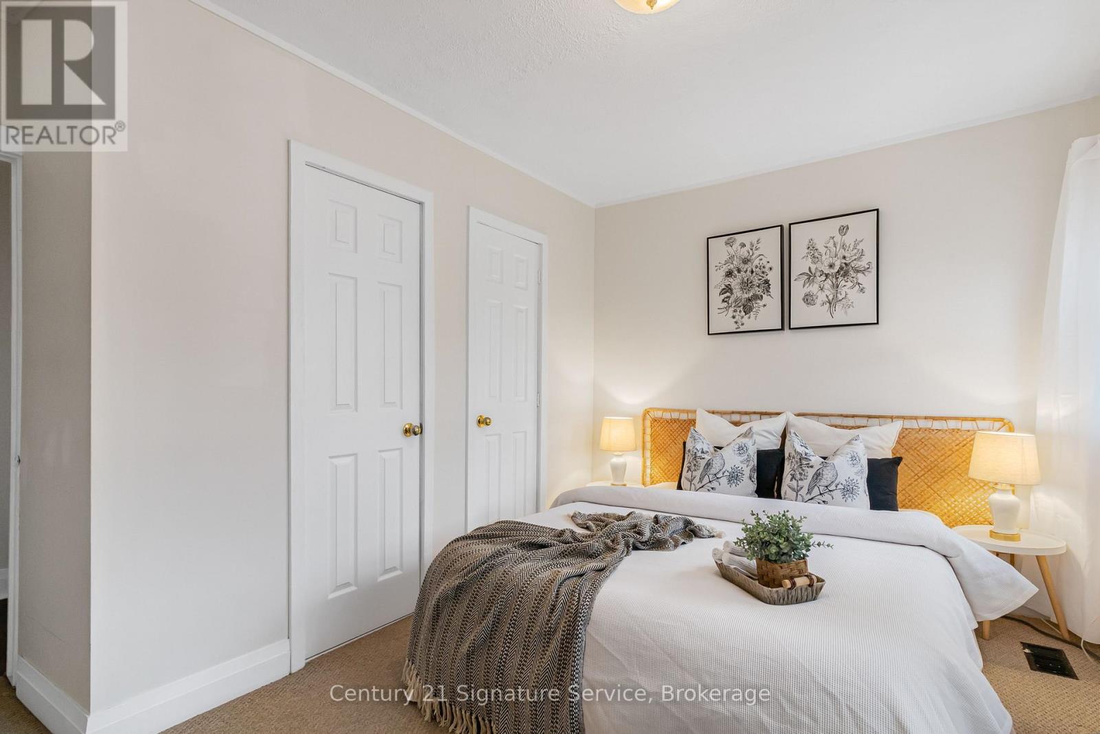 527 Westmount Avenue, Toronto, Ontario  M6E 3N6 - Photo 19 - C13089528