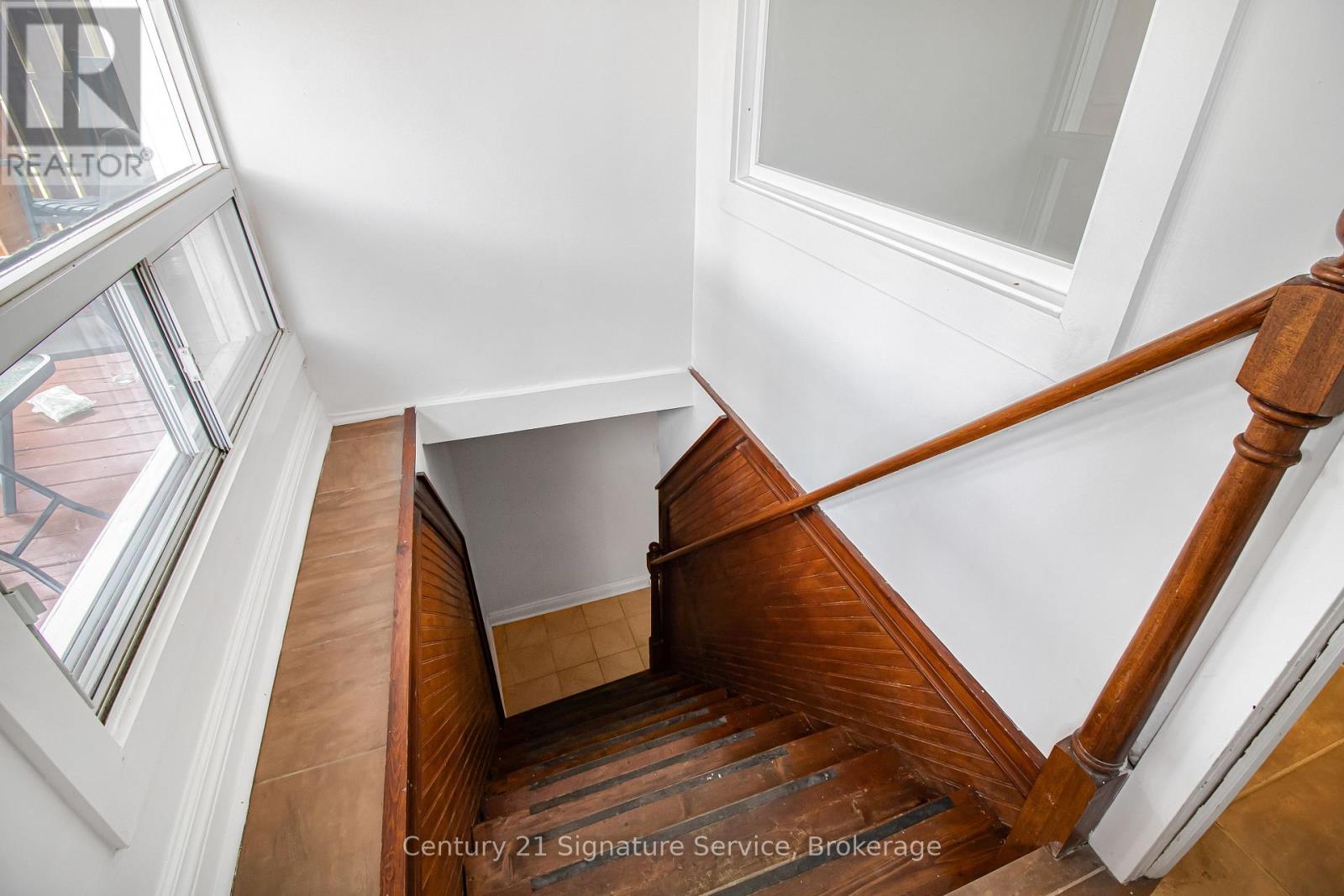 527 Westmount Avenue, Toronto, Ontario  M6E 3N6 - Photo 29 - C13089528