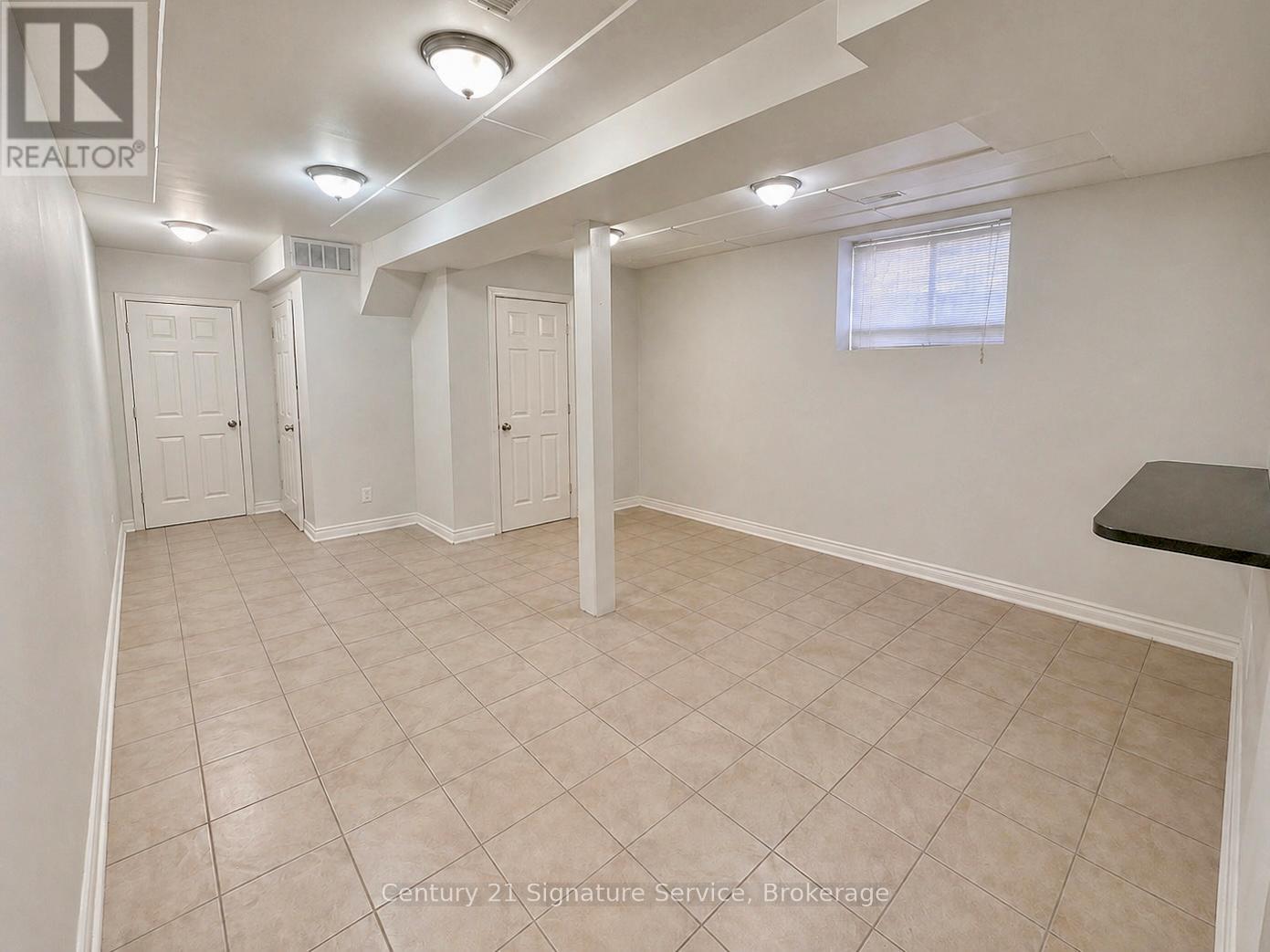527 Westmount Avenue, Toronto, Ontario  M6E 3N6 - Photo 31 - C13089528