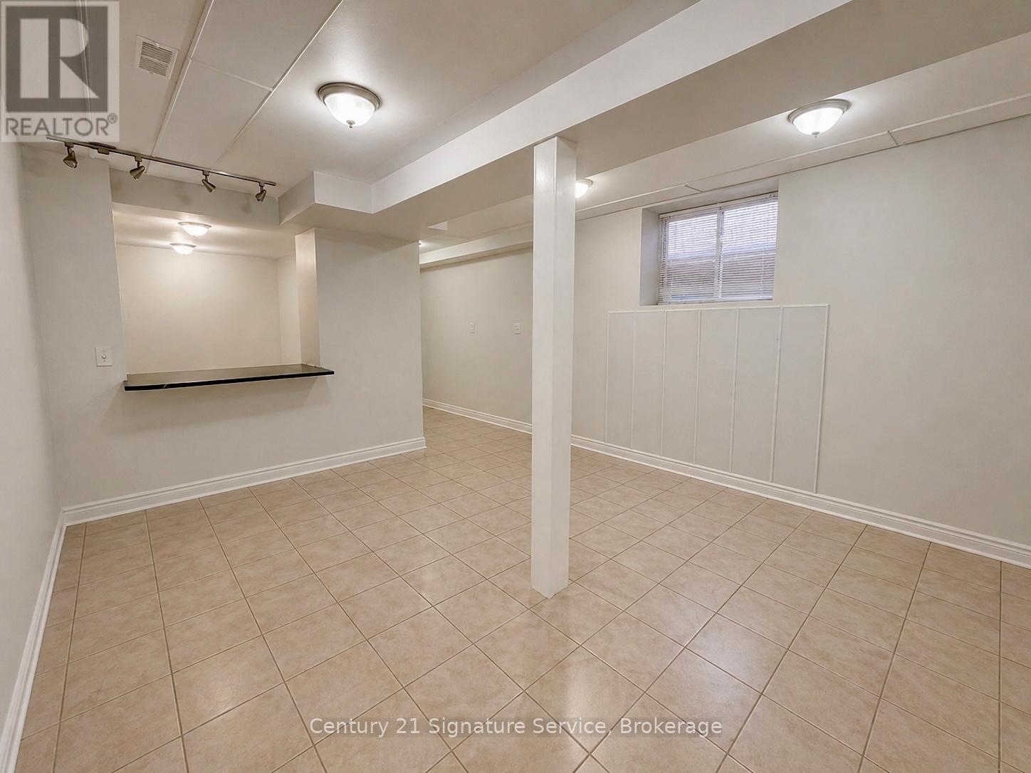 527 Westmount Avenue, Toronto, Ontario  M6E 3N6 - Photo 32 - C13089528