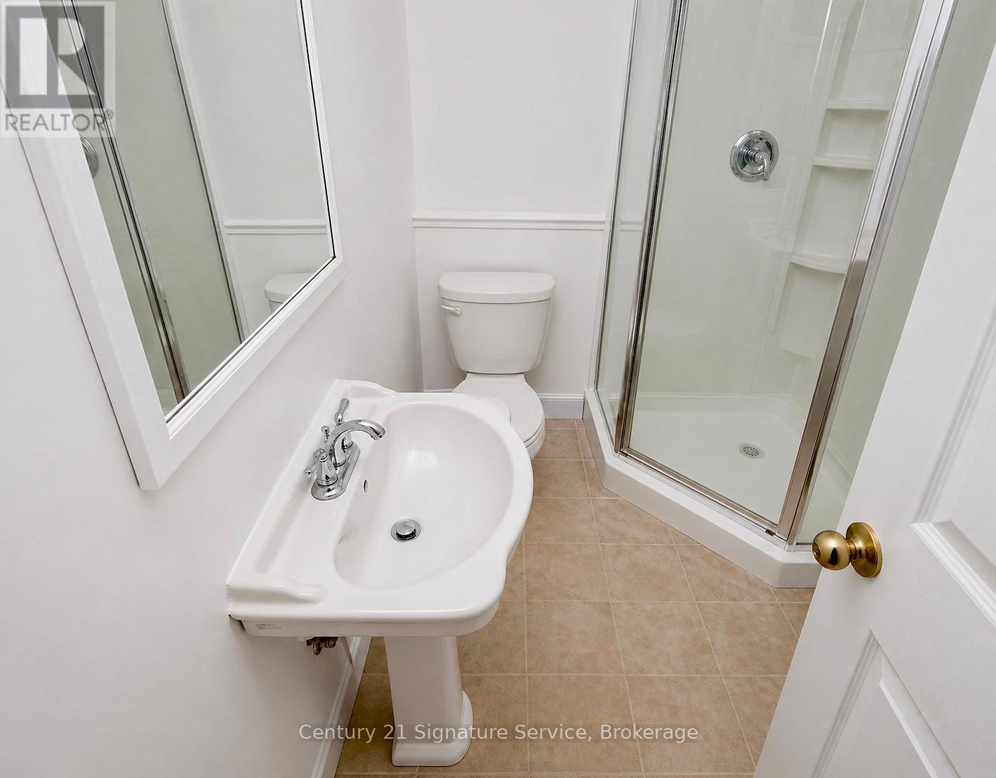 527 Westmount Avenue, Toronto, Ontario  M6E 3N6 - Photo 33 - C13089528