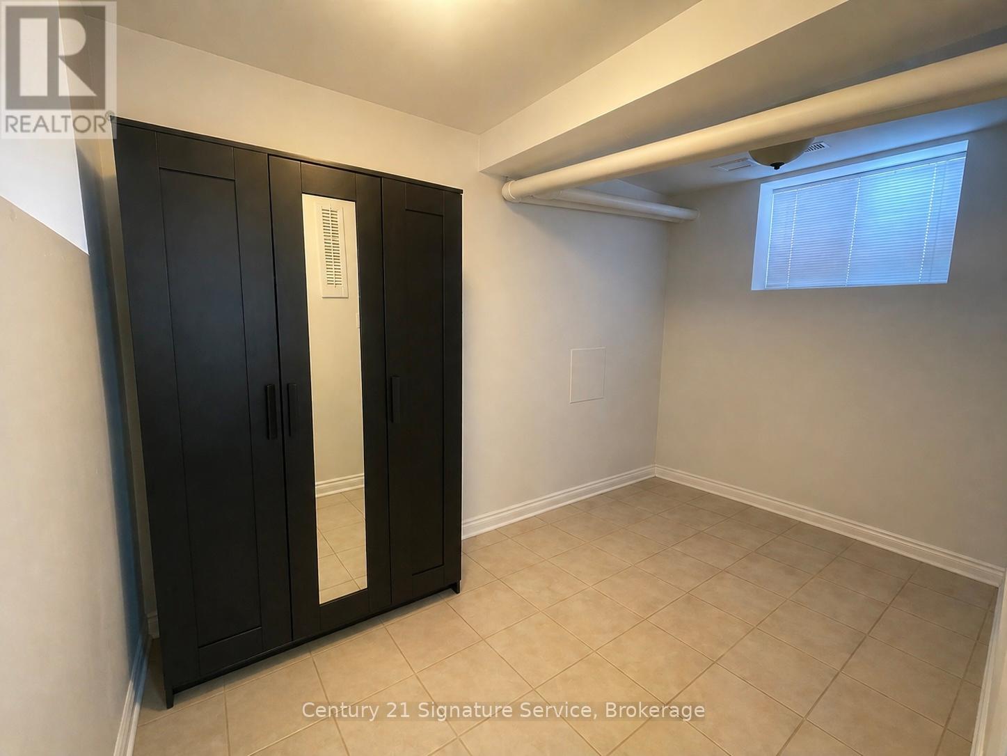 527 Westmount Avenue, Toronto, Ontario  M6E 3N6 - Photo 34 - C13089528