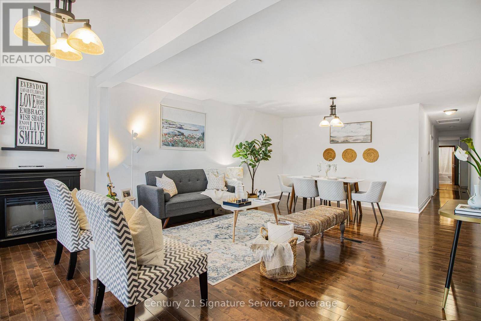 527 Westmount Avenue, Toronto, Ontario  M6E 3N6 - Photo 4 - C13089528
