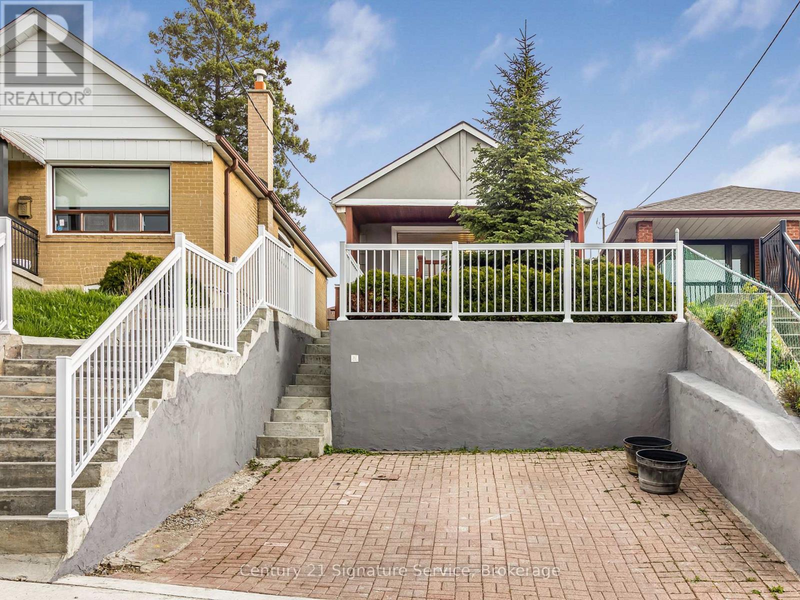 527 Westmount Avenue, Toronto, Ontario  M6E 3N6 - Photo 42 - C13089528