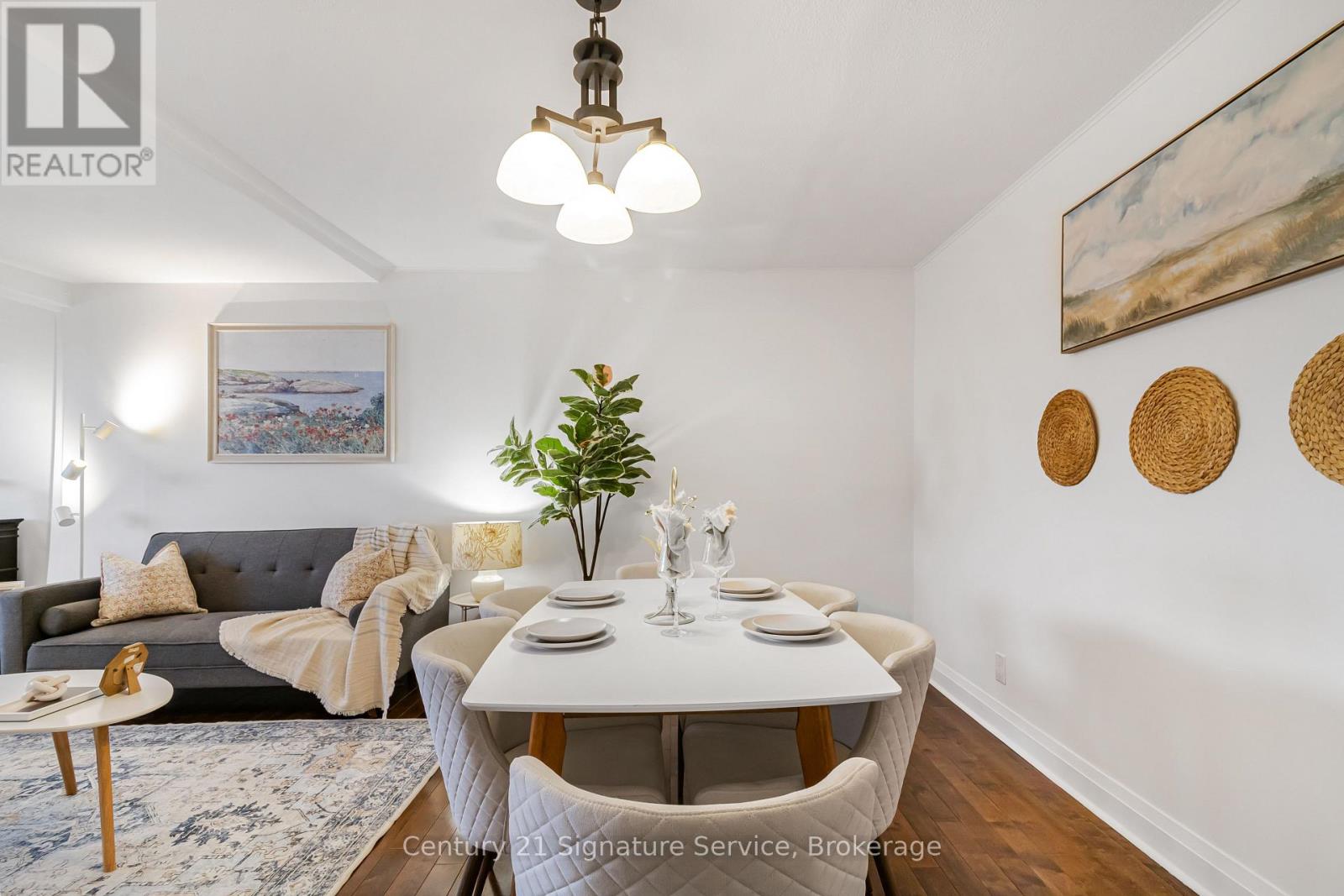527 Westmount Avenue, Toronto, Ontario  M6E 3N6 - Photo 8 - C13089528