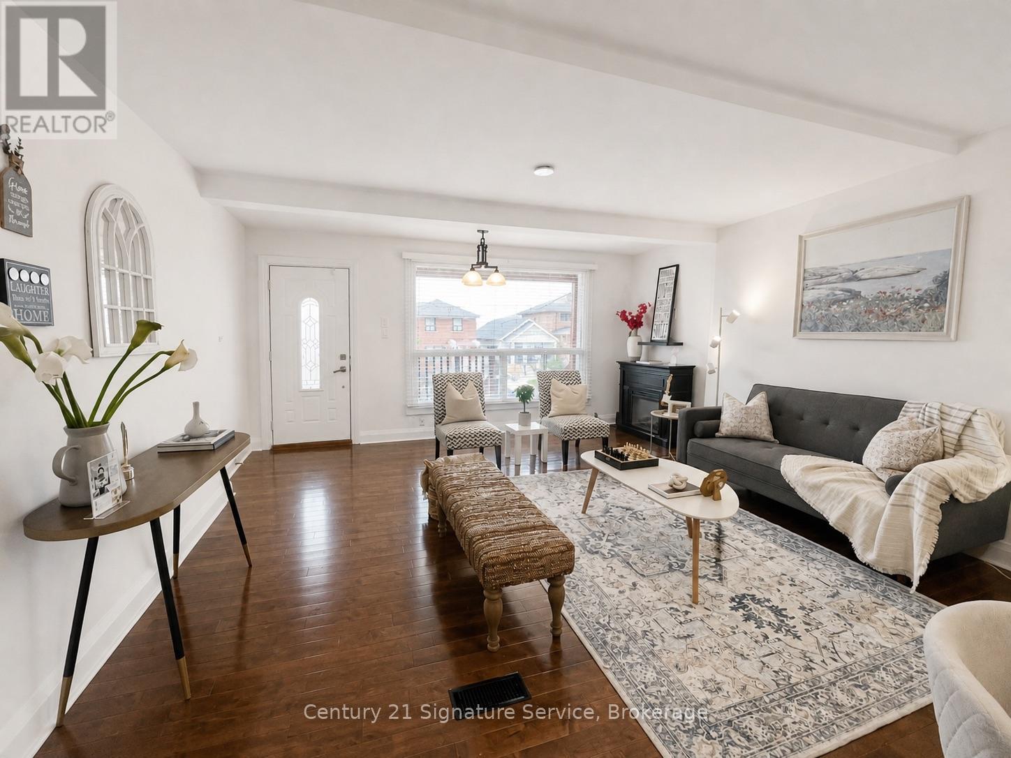 527 Westmount Avenue, Toronto, Ontario  M6E 3N6 - Photo 9 - C13089528