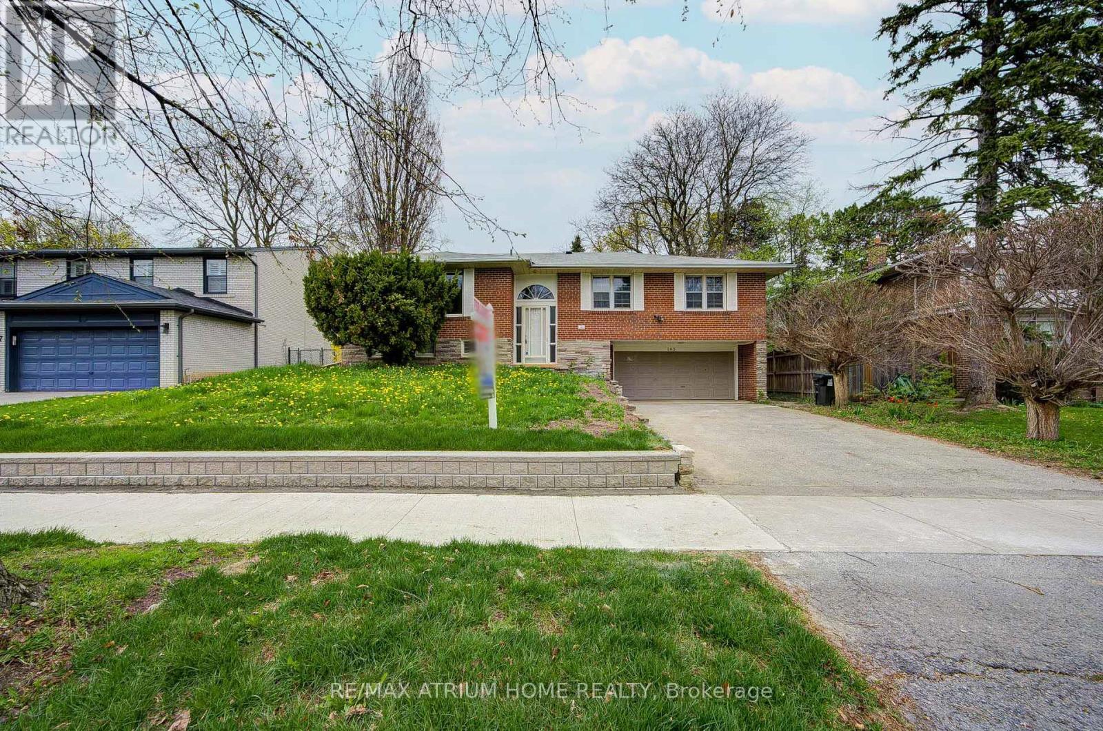 145 FENN AVENUE, Toronto, Ontario