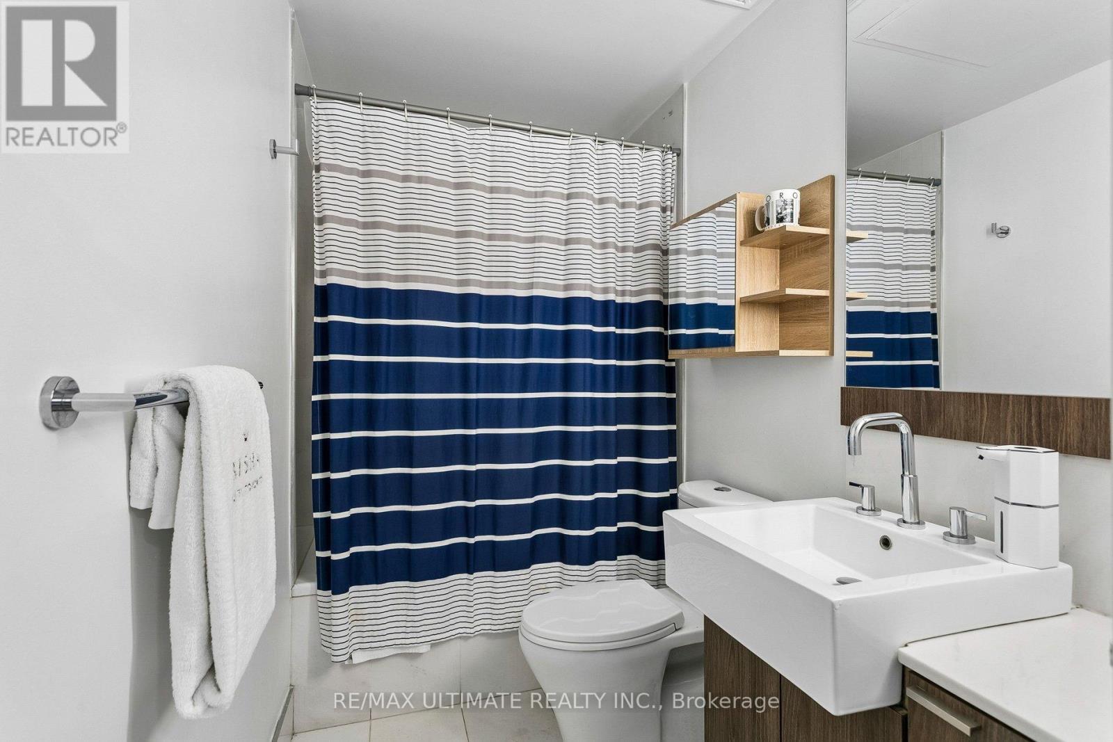 3007 - 88 Blue Jays Way, Toronto, Ontario  M5V 0L7 - Photo 22 - C13089638