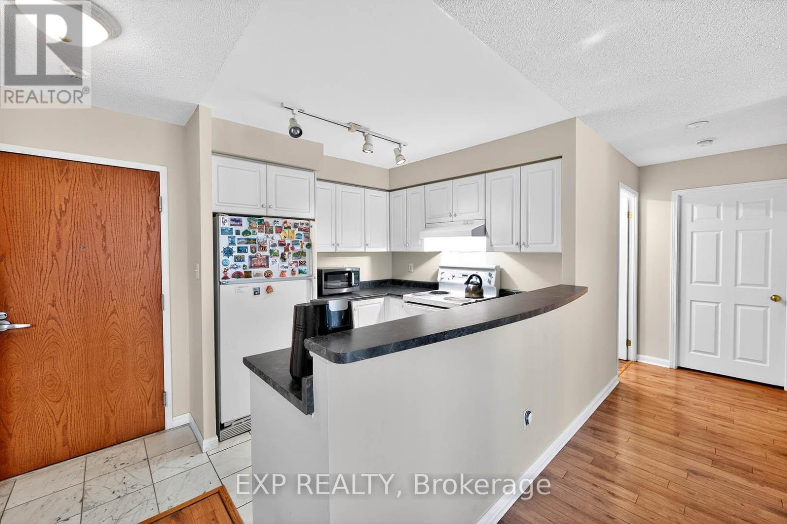 517 - 23 Lorraine Drive, Toronto, Ontario  M2N 6Z6 - Photo 19 - C13089770