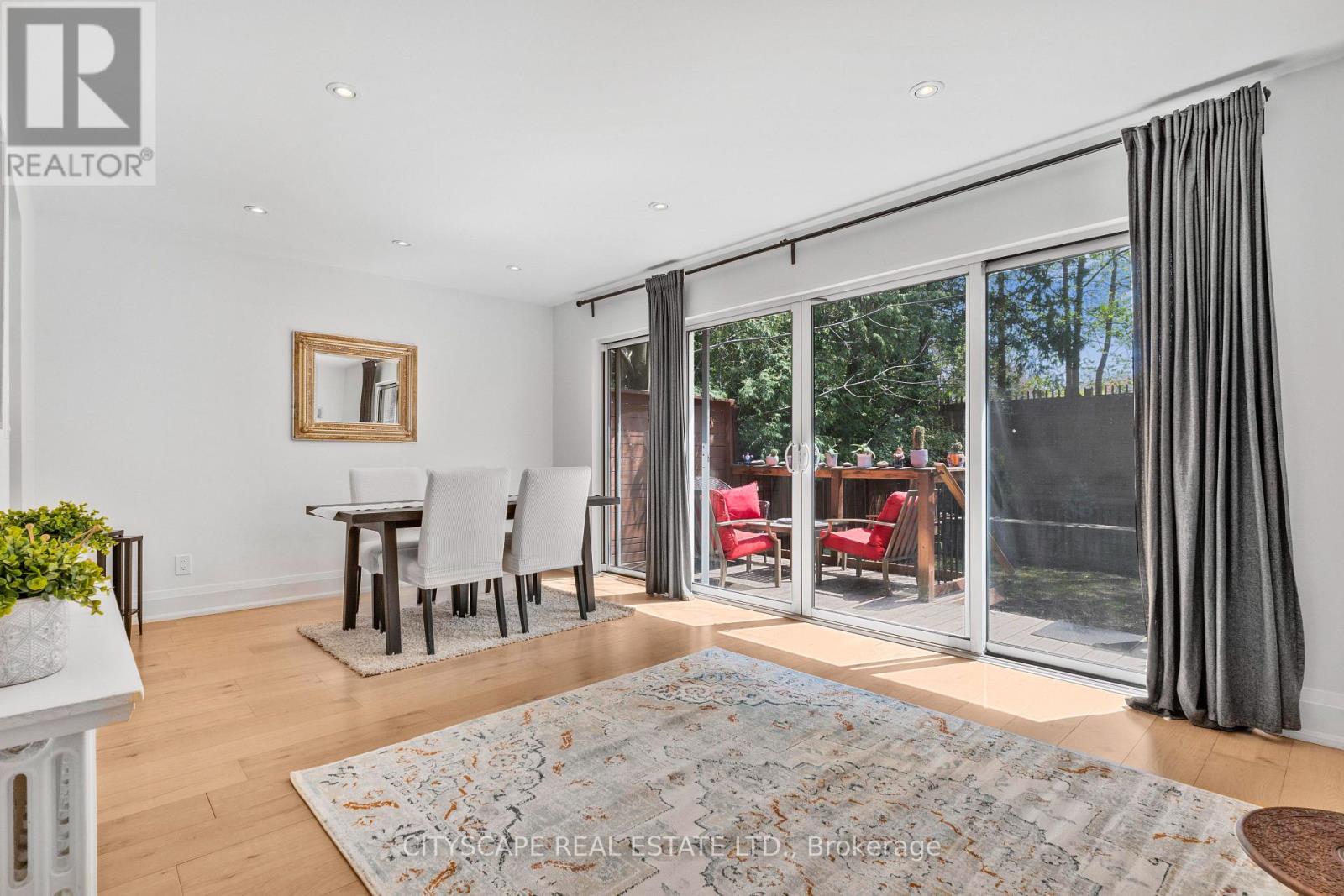 555 Castlefield Avenue, Toronto, Ontario  M5N 1L7 - Photo 10 - C13089792