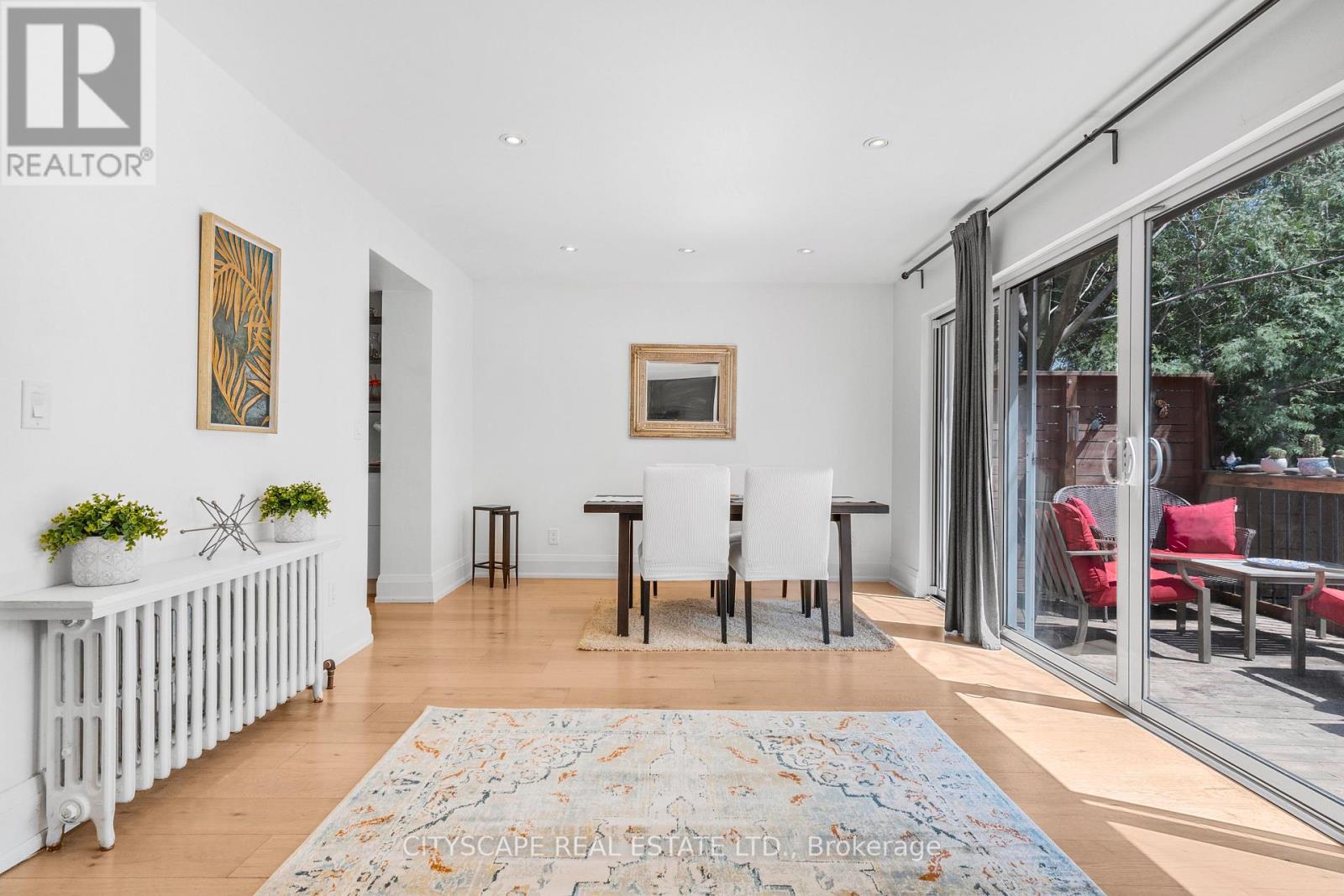 555 Castlefield Avenue, Toronto, Ontario  M5N 1L7 - Photo 12 - C13089792