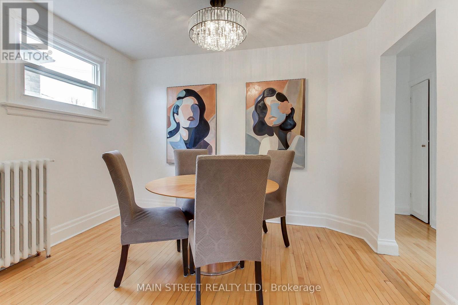 595 Northcliffe Boulevard, Toronto, Ontario  M6E 3L6 - Photo 12 - C13089858