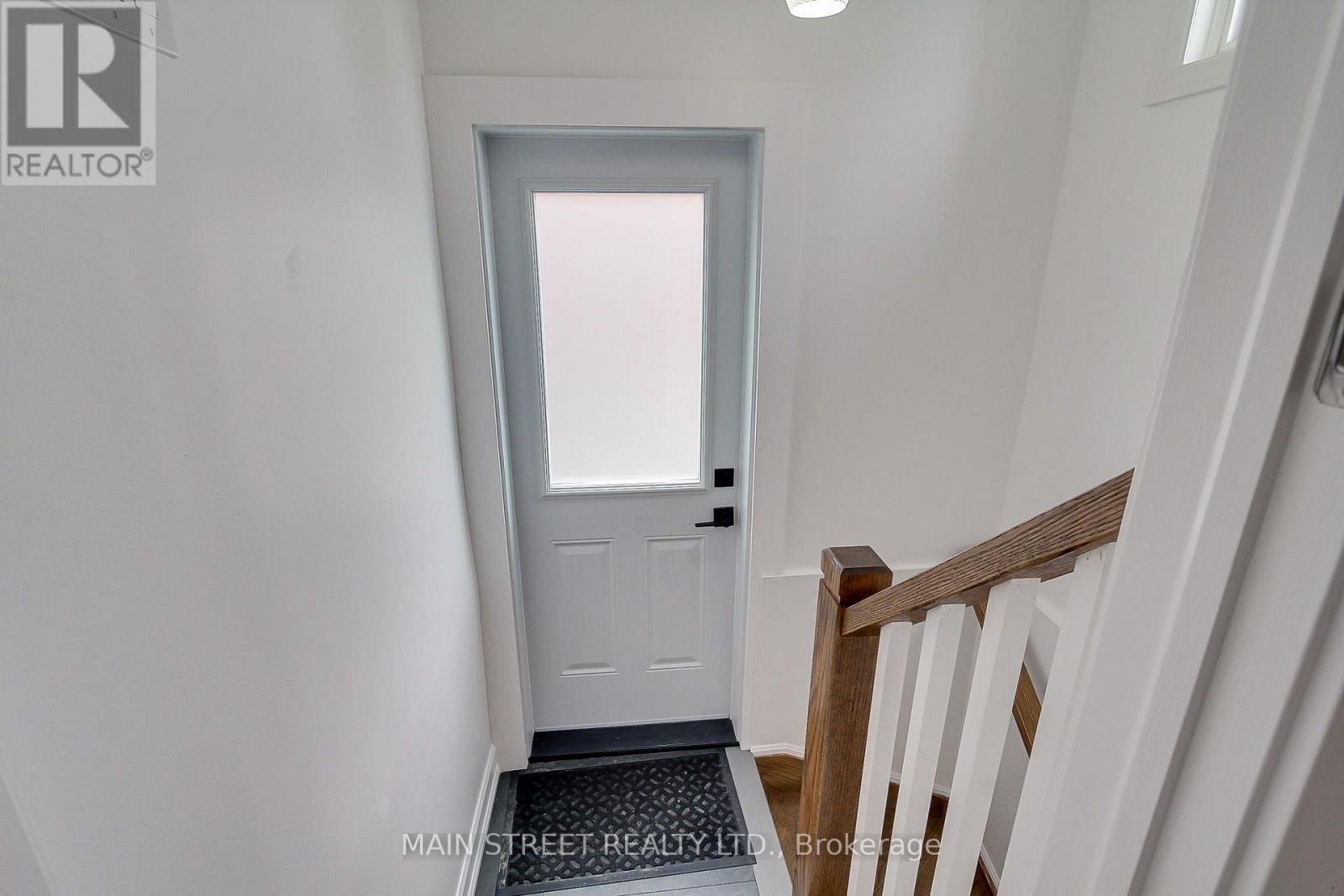 595 Northcliffe Boulevard, Toronto, Ontario  M6E 3L6 - Photo 25 - C13089858