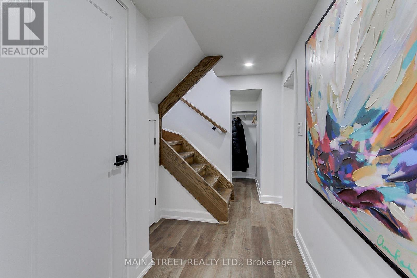595 Northcliffe Boulevard, Toronto, Ontario  M6E 3L6 - Photo 26 - C13089858