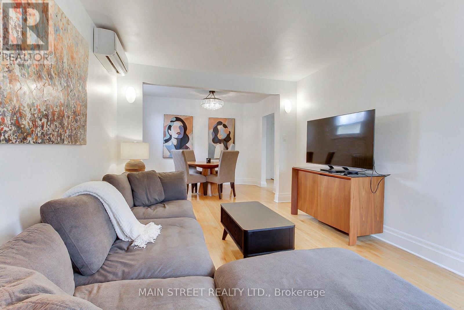 595 Northcliffe Boulevard, Toronto, Ontario  M6E 3L6 - Photo 9 - C13089858