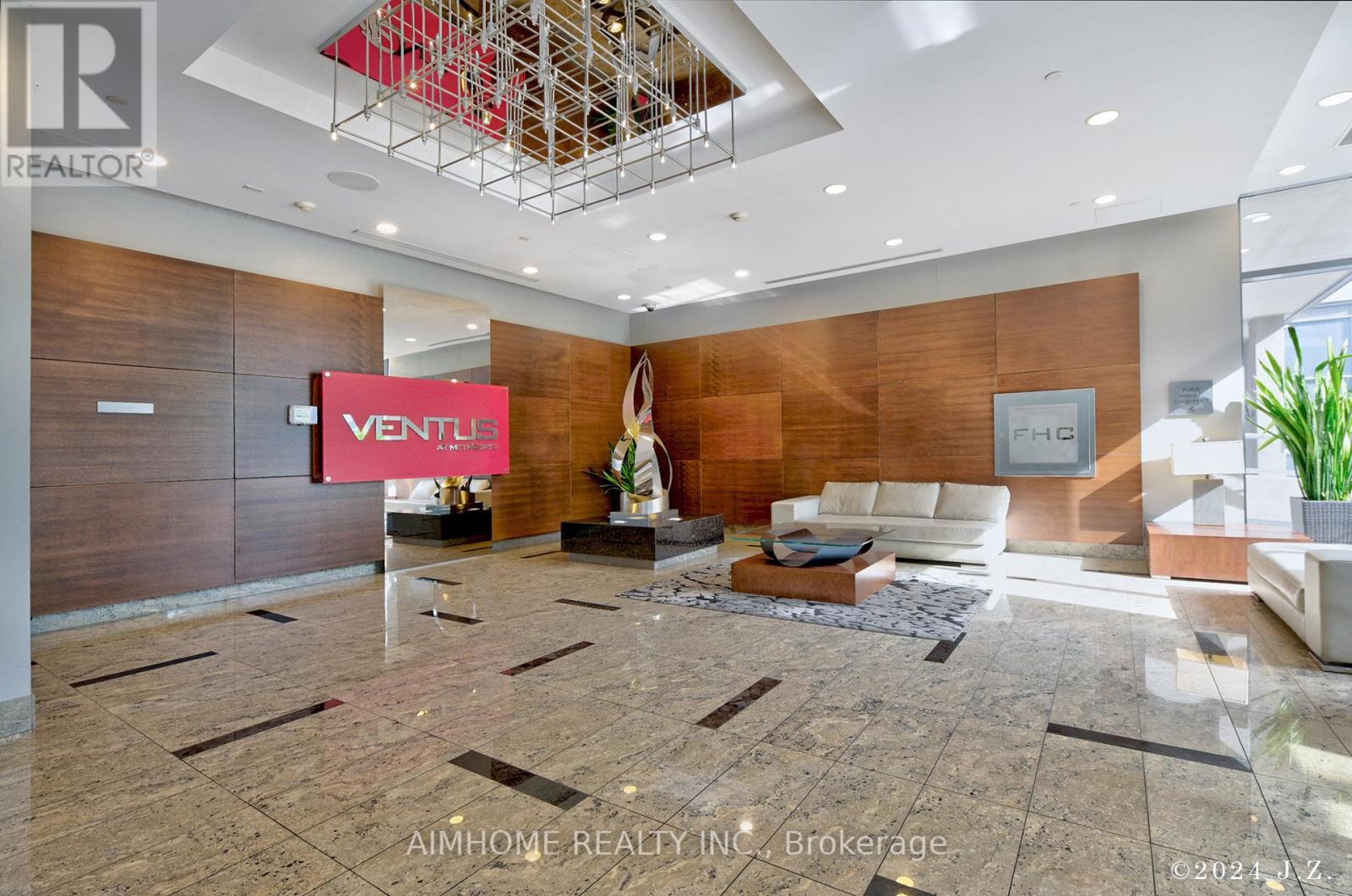 2912 - 181 Village Green Square, Toronto, Ontario  M1S 0K6 - Photo 4 - E13089480