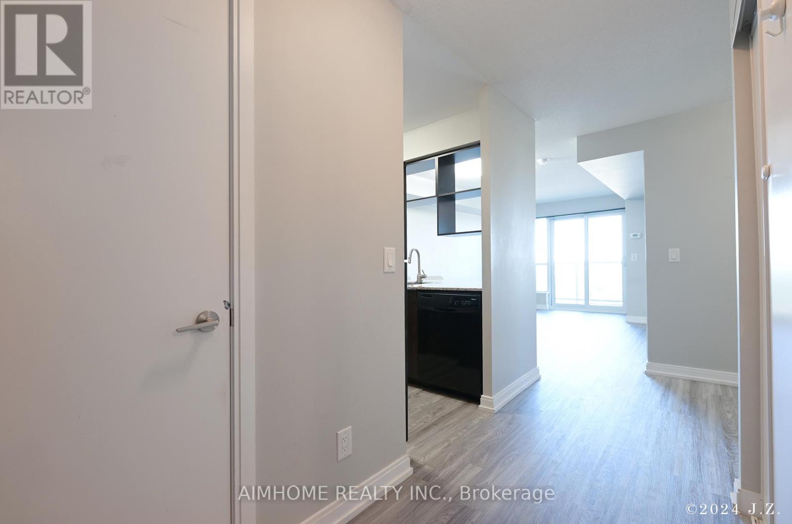 2912 - 181 Village Green Square, Toronto, Ontario  M1S 0K6 - Photo 5 - E13089480